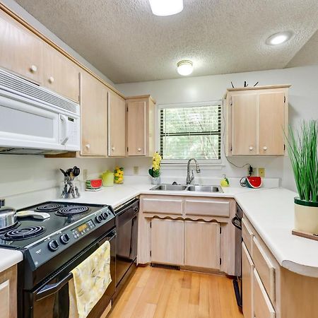 Lakefront Hot Springs Home With Furnished Deck! Экстерьер фото