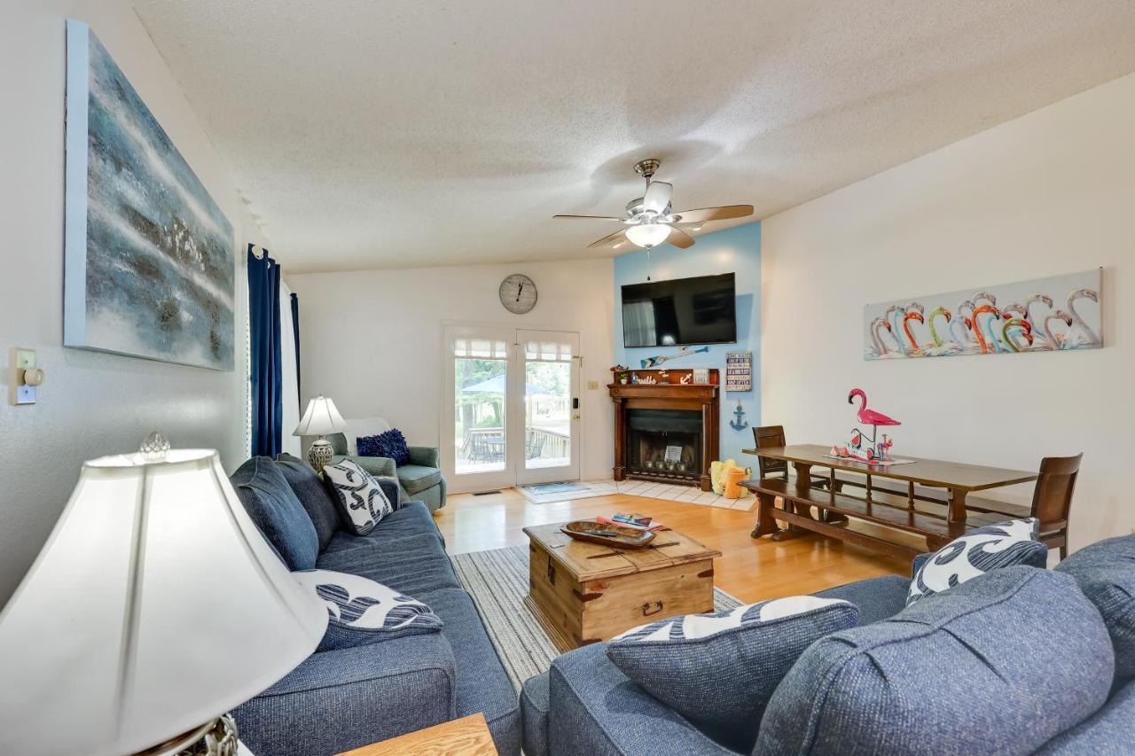 Lakefront Hot Springs Home With Furnished Deck! Экстерьер фото
